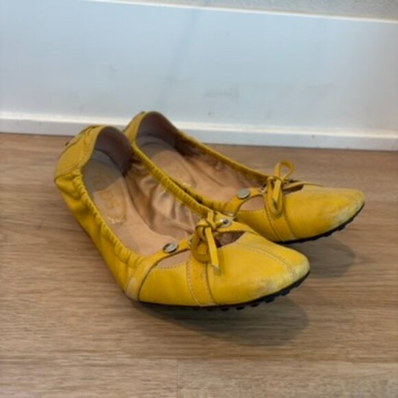 TODS Foldable Yellow Leather Ballet Flats 38/ 8 - Picture 1 of 9